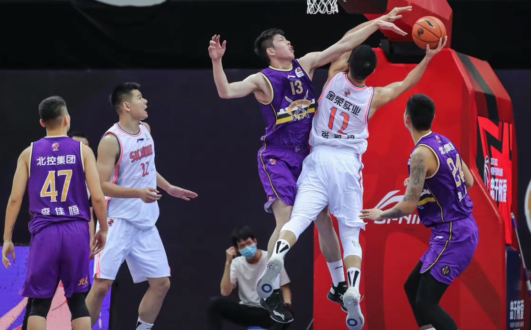 Kaiyun体育法国杯赛程吃紧，山东男篮清晨复出首秀，话题不断，轮换策略成焦点的简单介绍