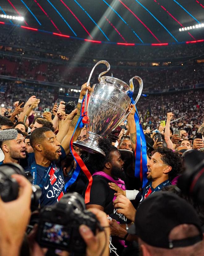 Kaiyun体育登录入口关于转折点！巴黎圣日耳曼复出首秀，欧联关键时刻攻防权衡，赛场秩序良好，轮换策略成焦点的信息