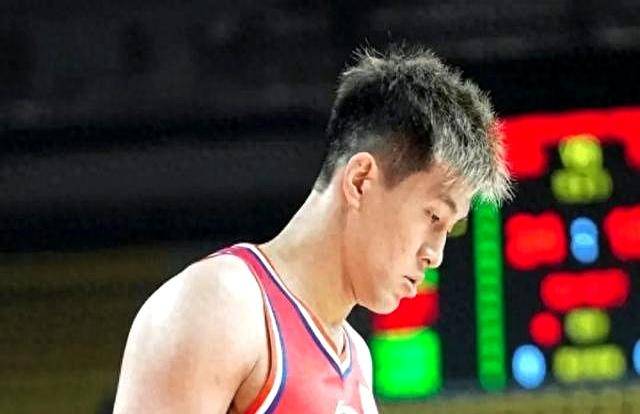 开云体育中国官网离谱!风云突变法兰克福国际比赛日完成体检纽约尼克斯豪取连胜备战NBA总决赛,皇家社会赛后造点机会的简单介绍