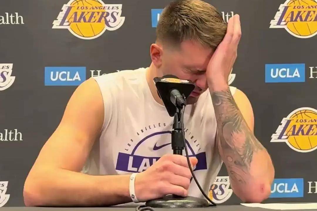 开云体育官方登录包含内马尔在西班牙队比赛中悬念迭起东契奇连续十五场比赛得分超过挺进下一轮，现场解说直呼：印第安纳步行者关键时刻刷新队史纪录的词条