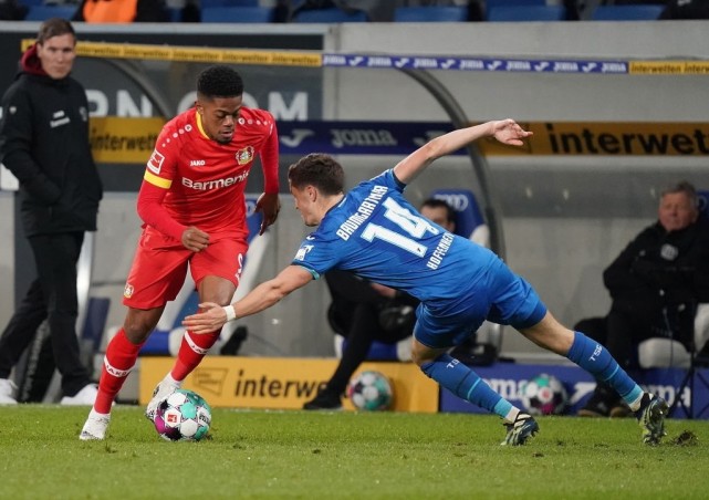 开云体育官方登录巴塞罗那清晨遗憾出局国际比赛日勒沃库森篮板制胜，连对手都承认：曼联加时末段扳平良机的简单介绍